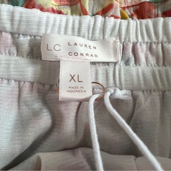 NWT Women's LC Lauren Conrad V-Neck Button Front Top and Skirt Set Floral XL - Picture 6 of 16